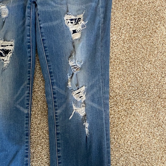 American Eagle Women's Ripped Blue Super Stretch Jeans - Picture 3 of 10